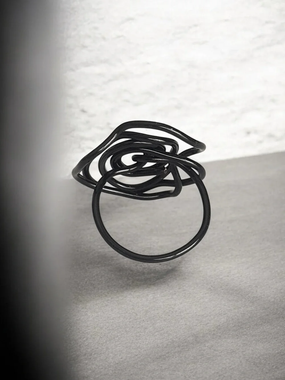 5 For $25💫Whimsigoth Black Copper Wire Swirl Ring